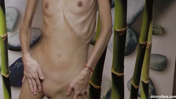 Die köstliche Britin gratis deutsche erotik filme Amber West spielt mit ihrer rosa geschwollenen Muschi
